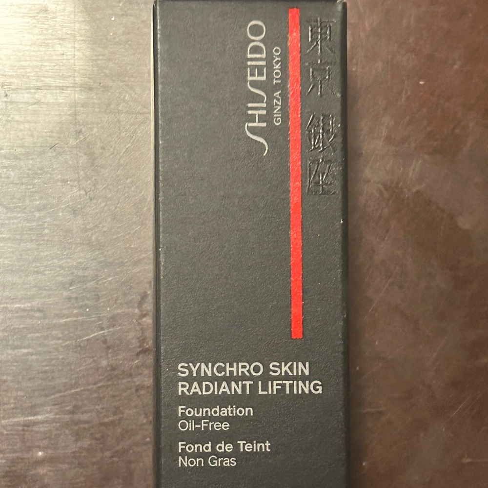 Shiseido Radiant Lifting foundation 540 Mahogany